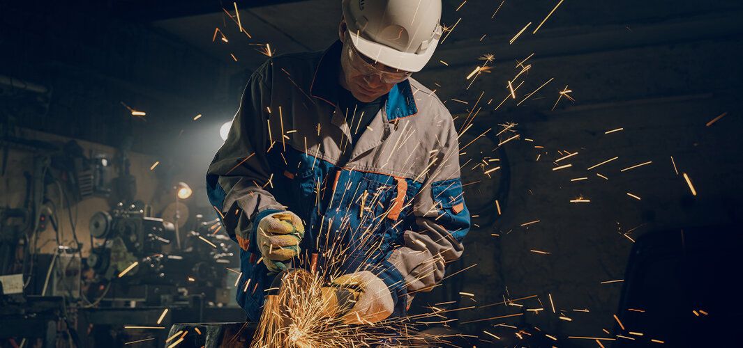 Ein Schweißer bei der Arbeit