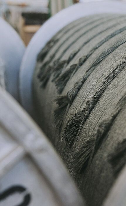 Eine Rolle Preox Para-Aramid, bereit zum Weben